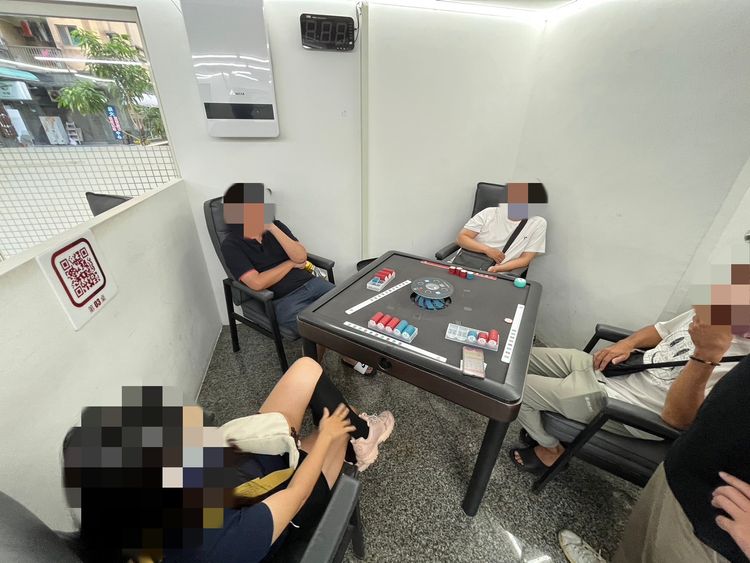 淡大旁棋牌社「合法掩護非法」 學生網路揪咖！ 4人「桌游」原來是賭博麻將